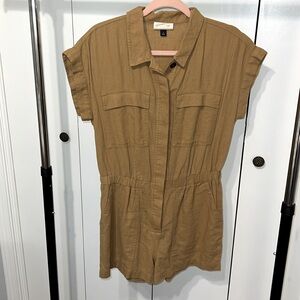 Universal Thread Women’s Romper • Women's Sz 4